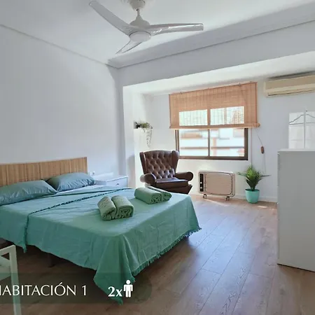 Апартаменты Guest Ready - Beachside Flat In *