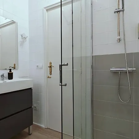 Guest Ready - Beachside Flat In